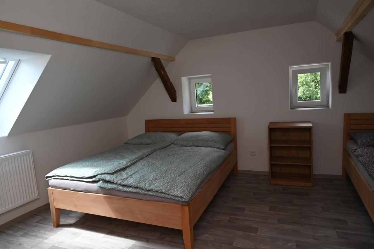 Penzion Mezi Radky Jindrichuv Hradec Bagian luar foto