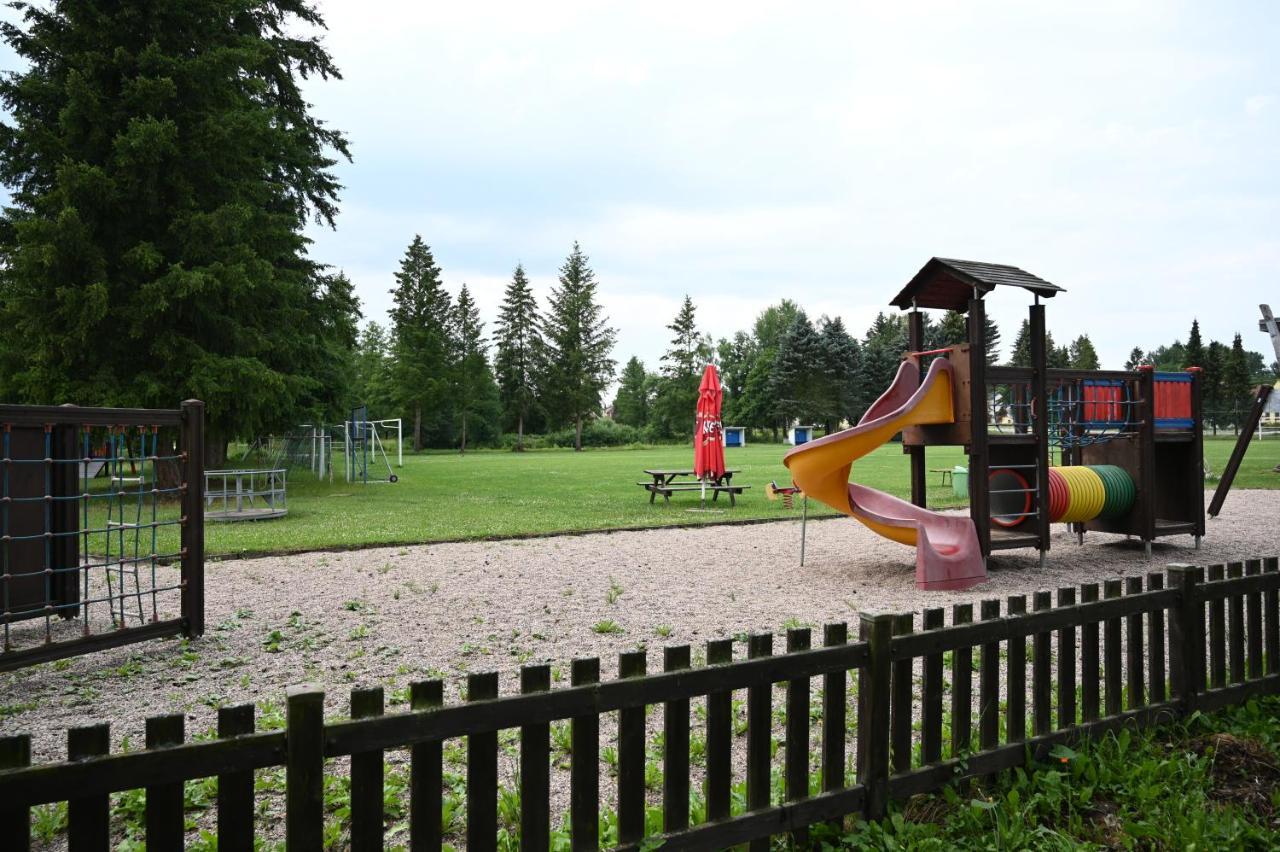 Penzion Mezi Radky Jindrichuv Hradec Bagian luar foto