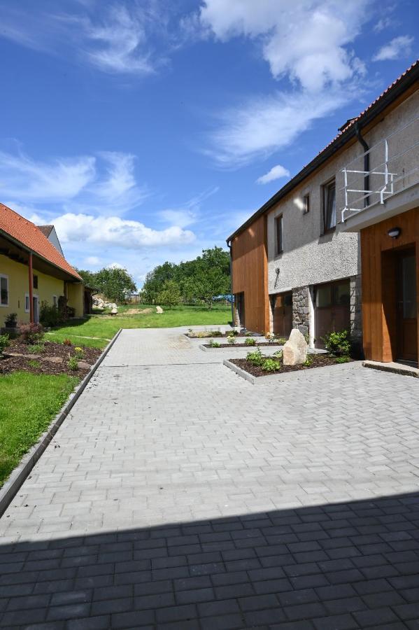 Penzion Mezi Radky Jindrichuv Hradec Bagian luar foto