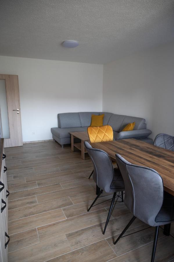 Penzion Mezi Radky Jindrichuv Hradec Bagian luar foto
